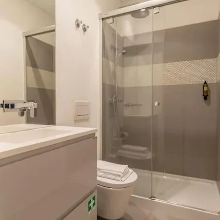 Self Check-in, 3br, Ac/heating & Breakfast Terrace