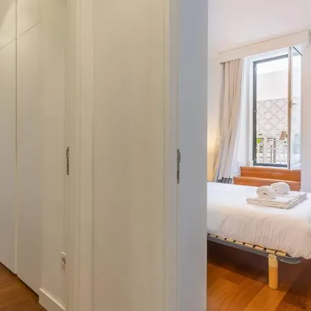 Self Check-in, 3br, Ac/heating & Breakfast Terrace *