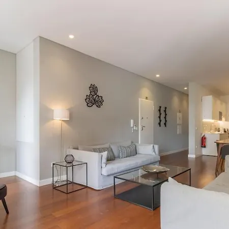 아파트 Self Check-in, 3br, Ac/heating & Breakfast Terrace 리스본